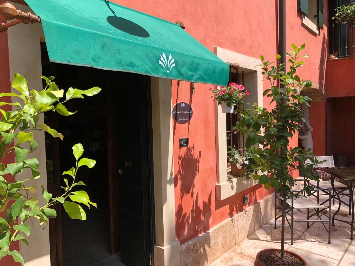 Relais Corte Bercelli Valeggio sul Mincio Exteriör bild